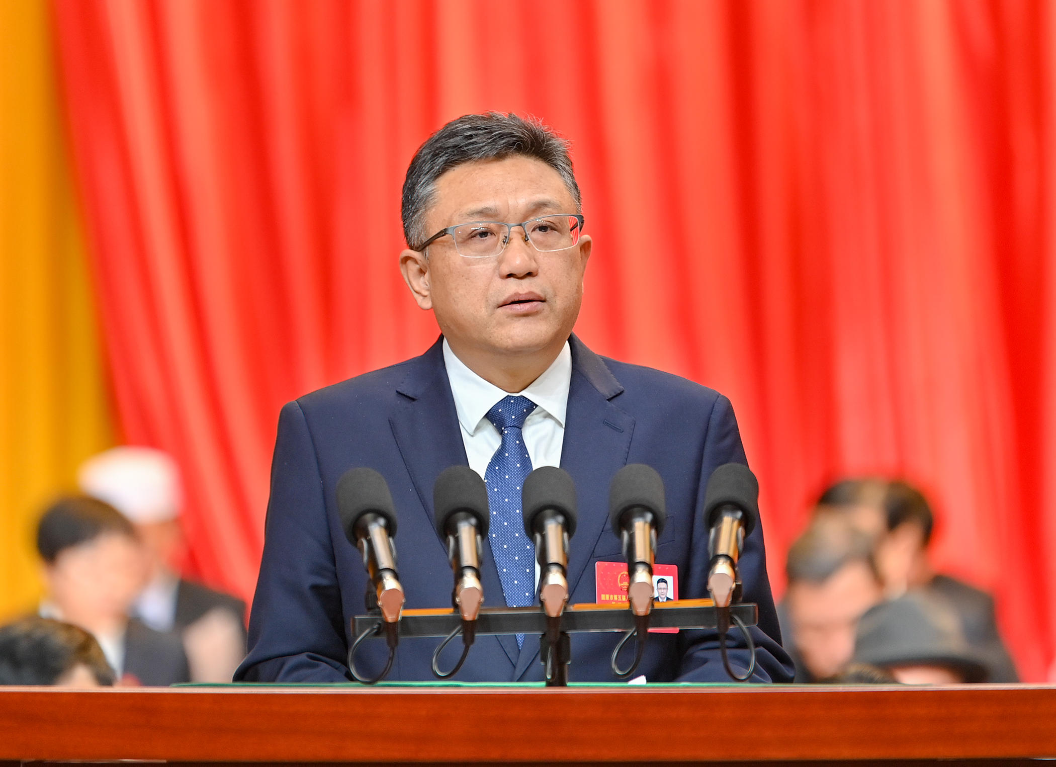 固原市第五屆人民代表大會(huì)第四次會(huì)議開幕 滑志敏主持 楊青龍作政府工作報(bào)告